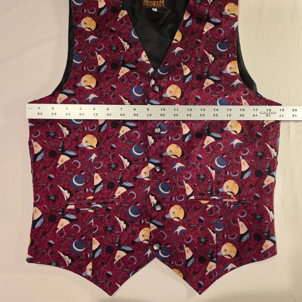 Vintage The Museum Company Men's Suit Vest Size S 100% Silk Abstract Print‎